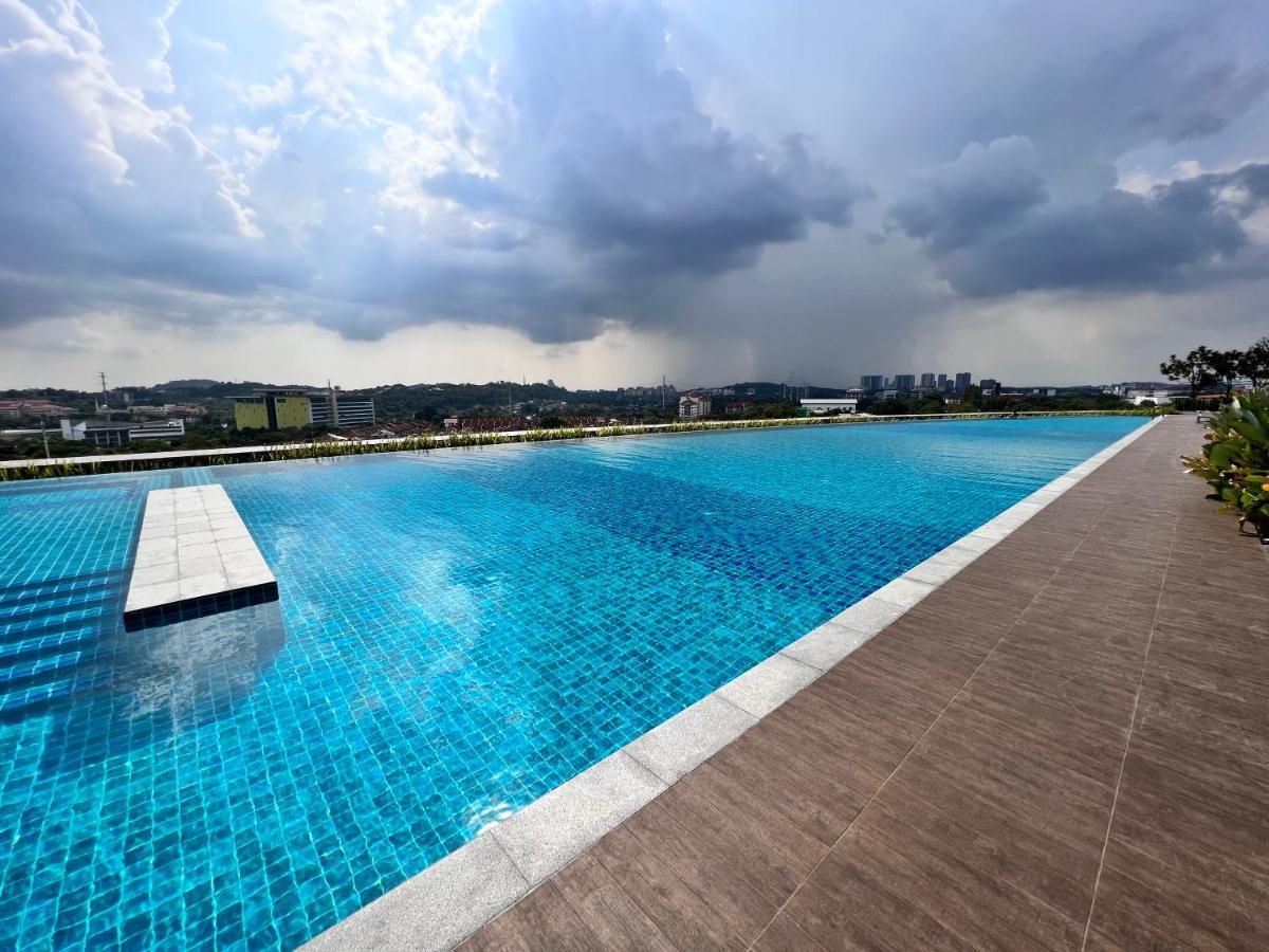 Condostay At Bangi Kampong Sungai Ramal Dalam Buitenkant foto